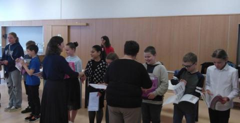 Slavnostní předávání certifikátů po složení jazykových zkoušek A1 Movers