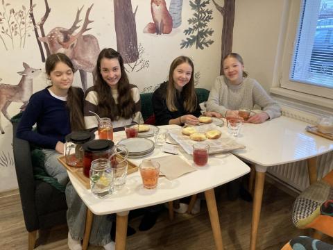 Weihnachtsdeutsch im Café