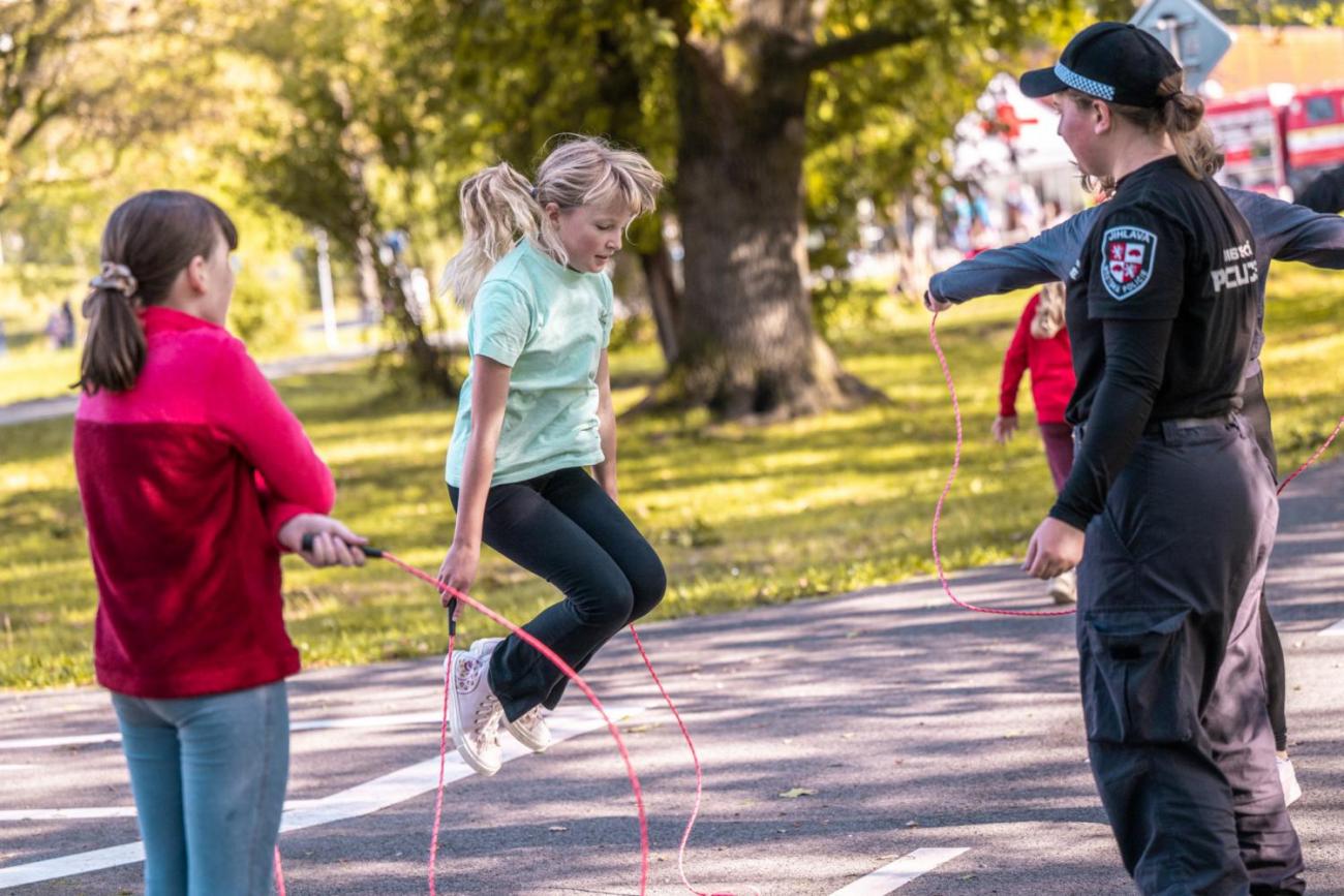 Dětský den na dopravním hřišti, 1. ročníky s 5.B