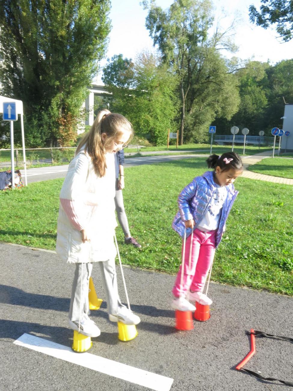 Dětský den na dopravním hřišti, 1. ročníky s 5.B