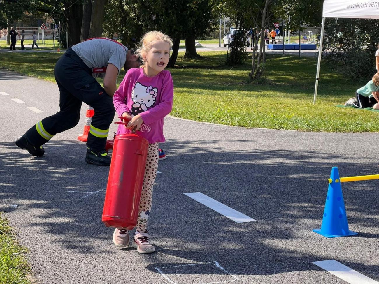 Dětský den na dopravním hřišti, 1. ročníky s 5.B