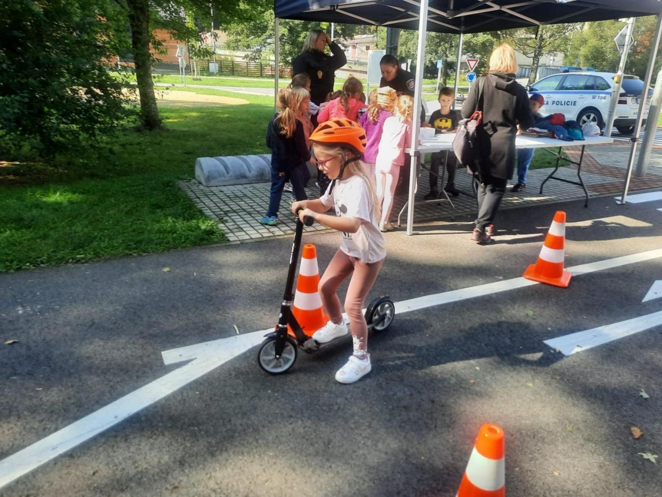 Dětský den na dopravním hřišti, 1. ročníky s 5.B