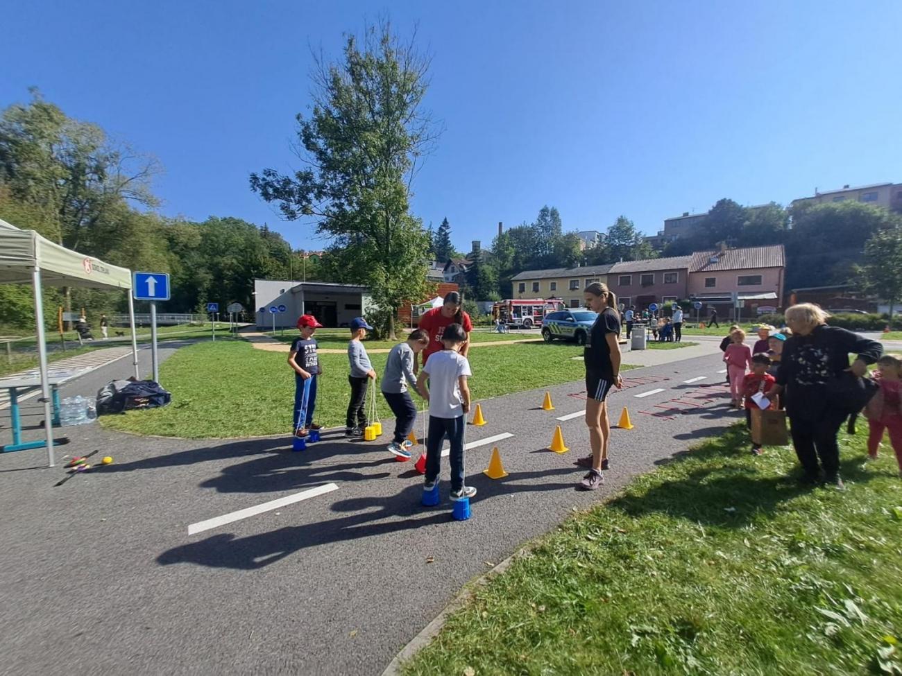 Dětský den na dopravním hřišti, 1. ročníky s 5.B