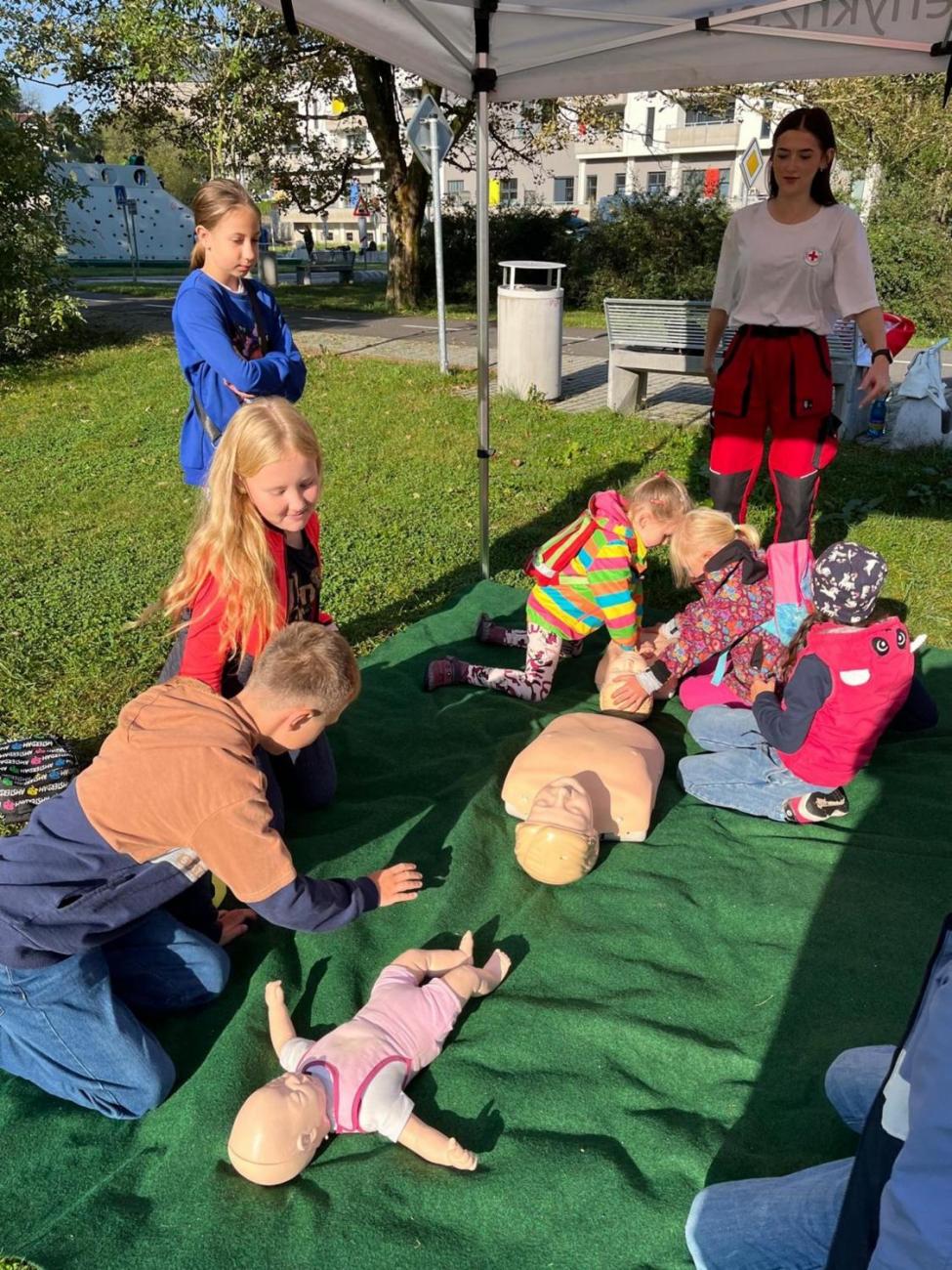 Dětský den na dopravním hřišti, 1. ročníky s 5.B