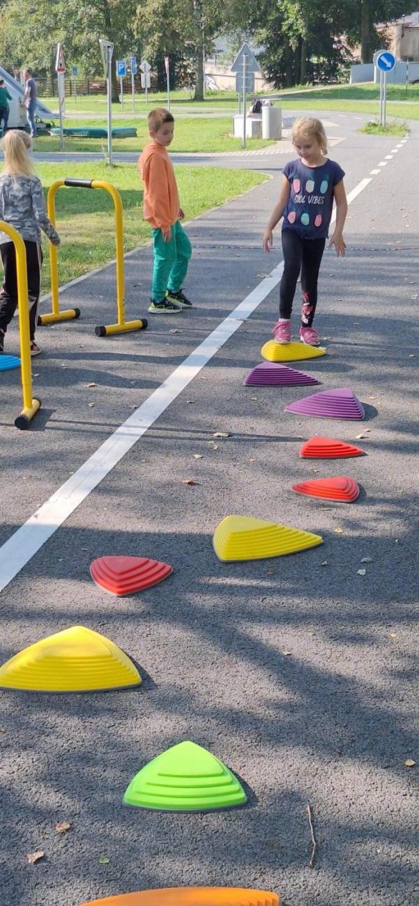 Dětský den na dopravním hřišti, 1. ročníky s 5.B