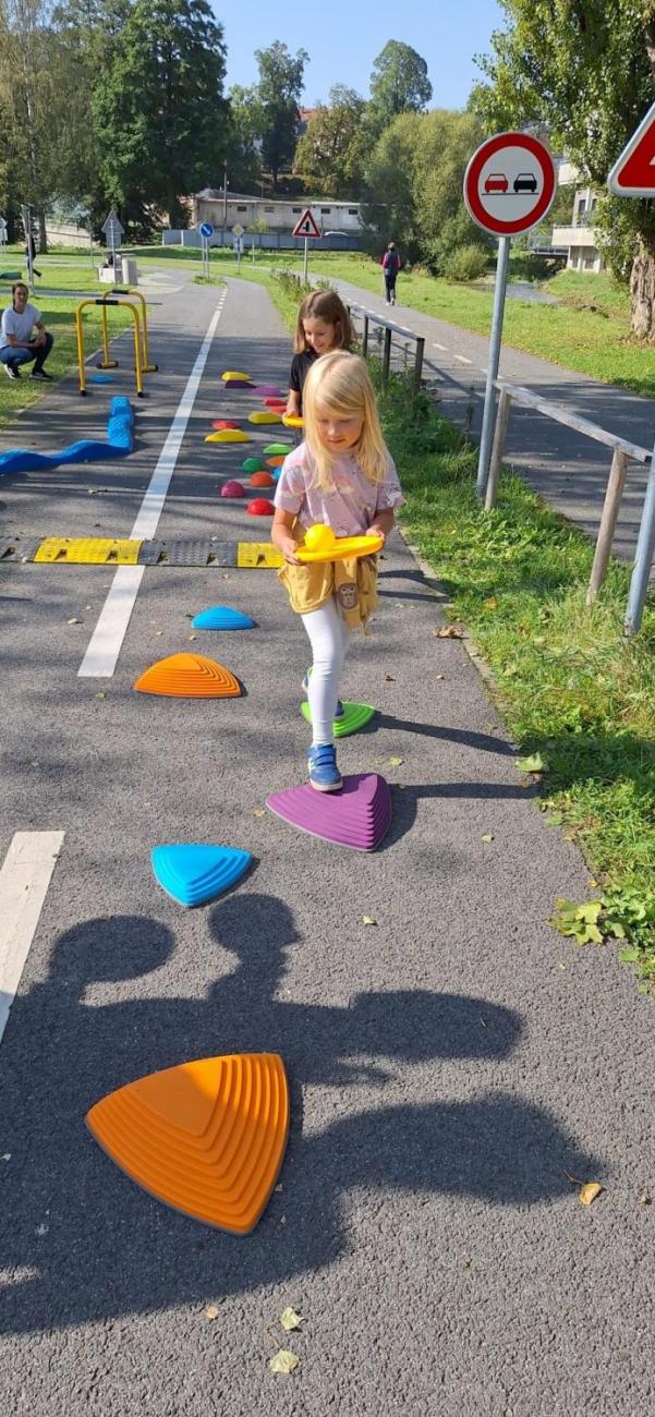 Dětský den na dopravním hřišti, 1. ročníky s 5.B