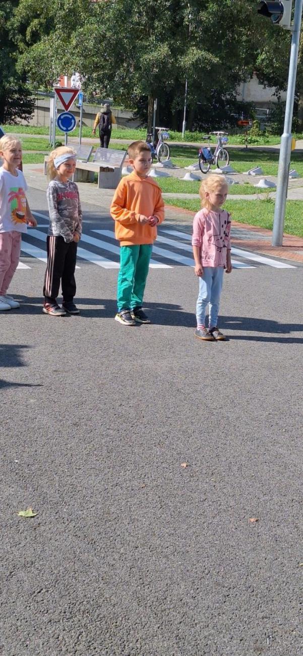 Dětský den na dopravním hřišti, 1. ročníky s 5.B