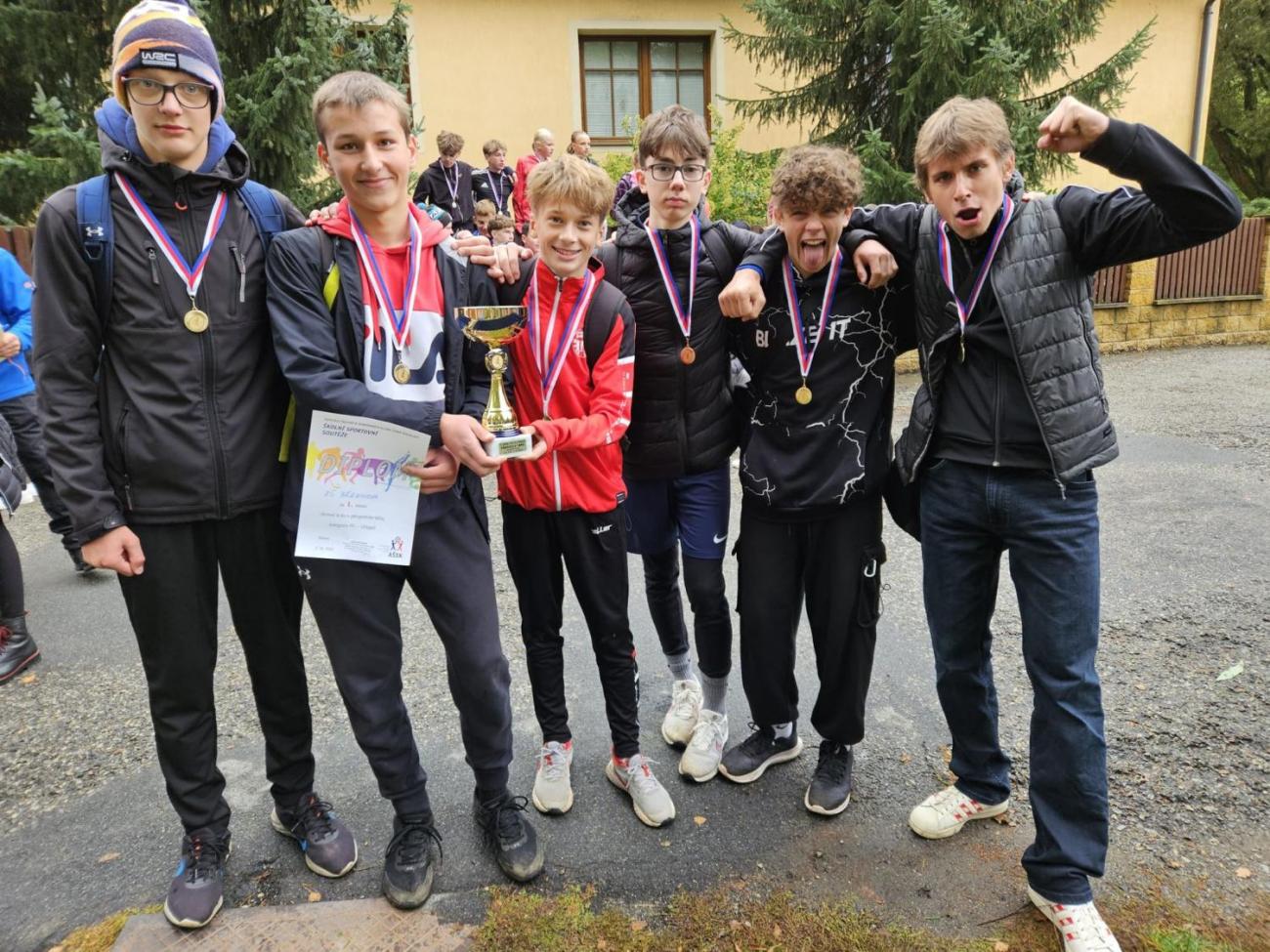 Starší žáci doběhli až na republikové finále!