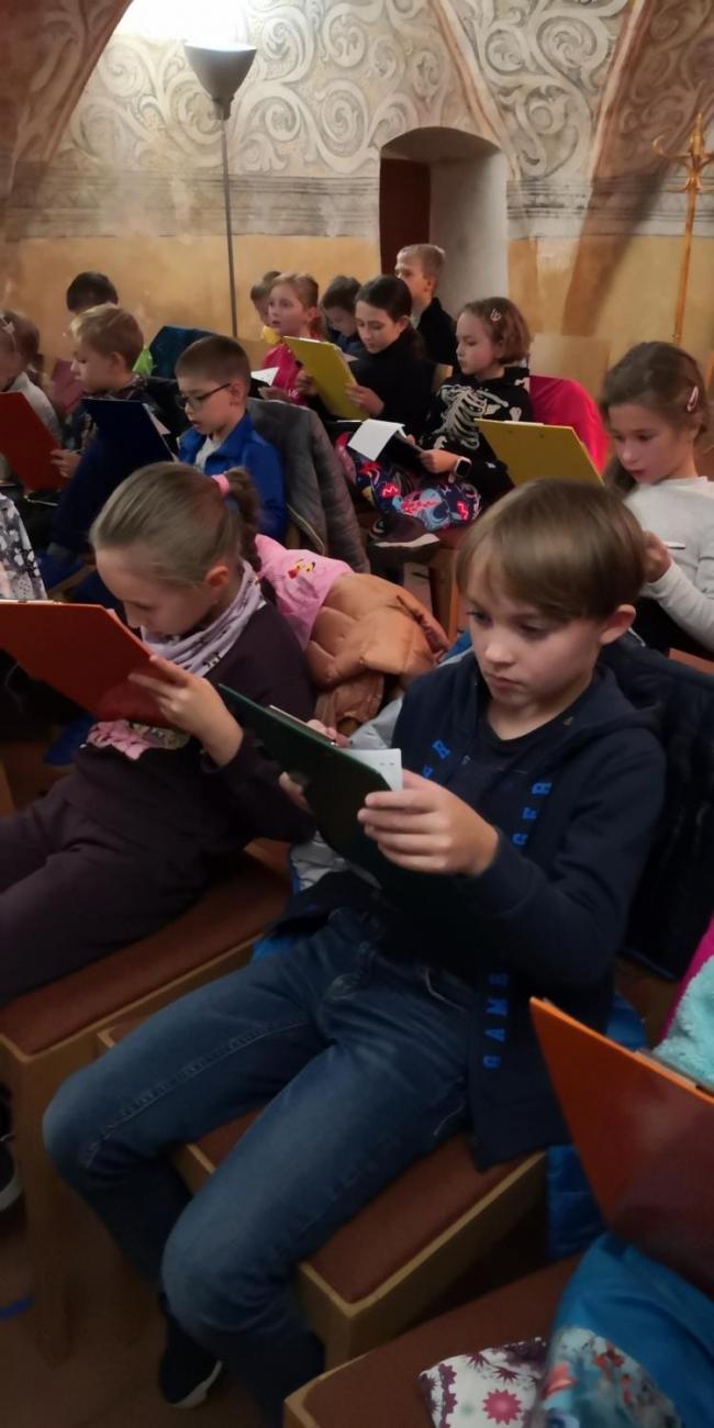 Letem světem s Halloweenem aneb co na to Dušičky?  2. ročník