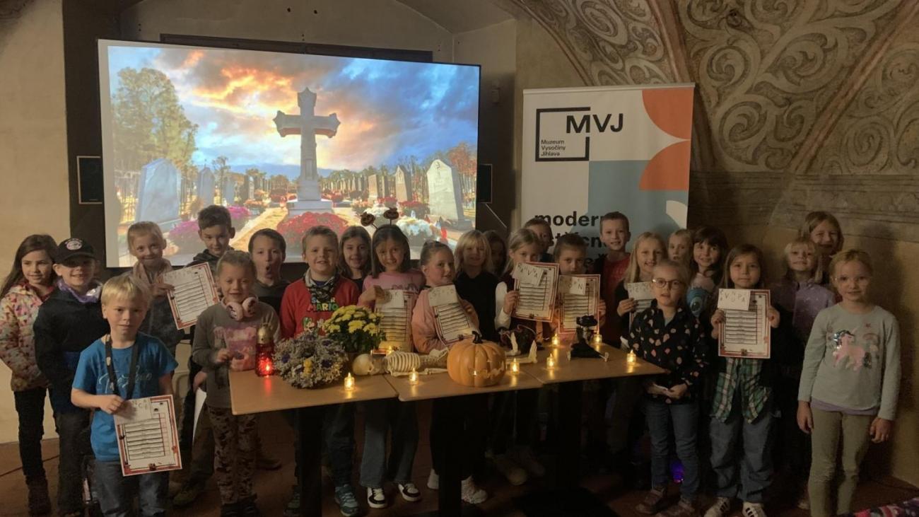 Letem světem s Halloweenem aneb co na to Dušičky?  2. ročník