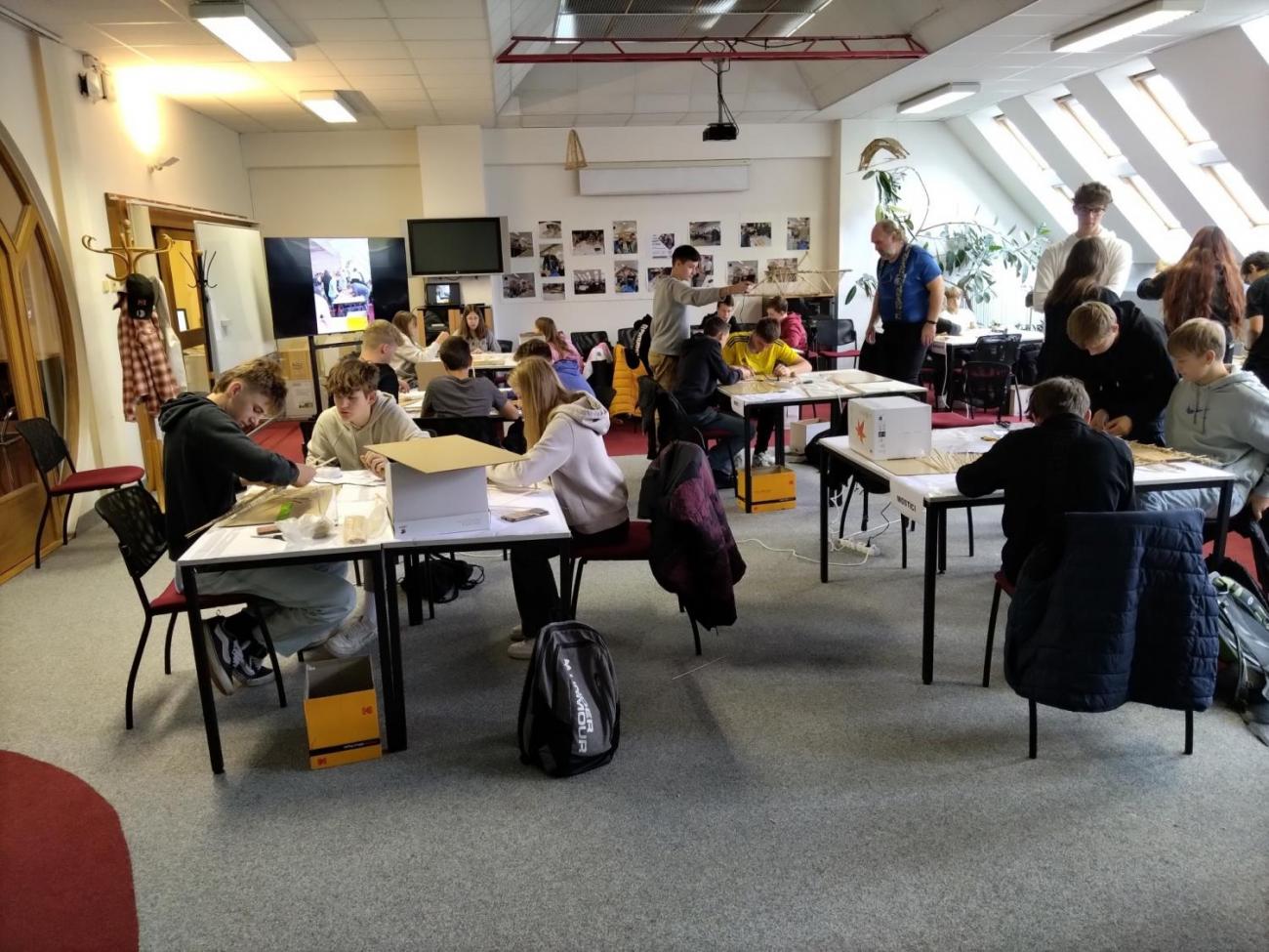 Stavíme mosty ze špejlí