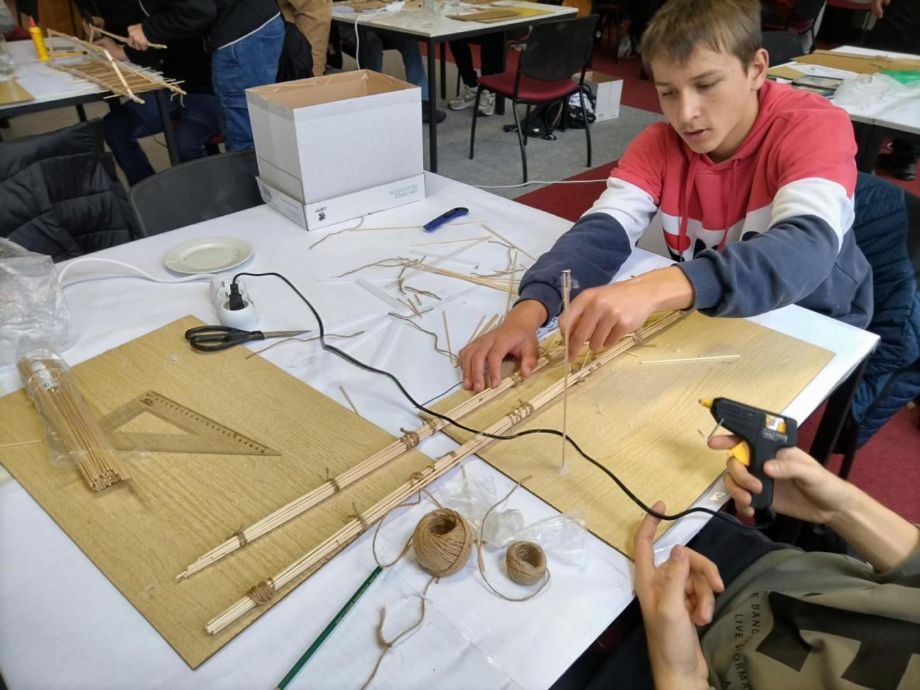 Stavíme mosty ze špejlí