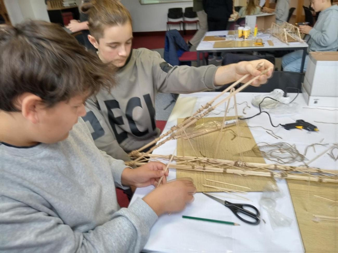 Stavíme mosty ze špejlí