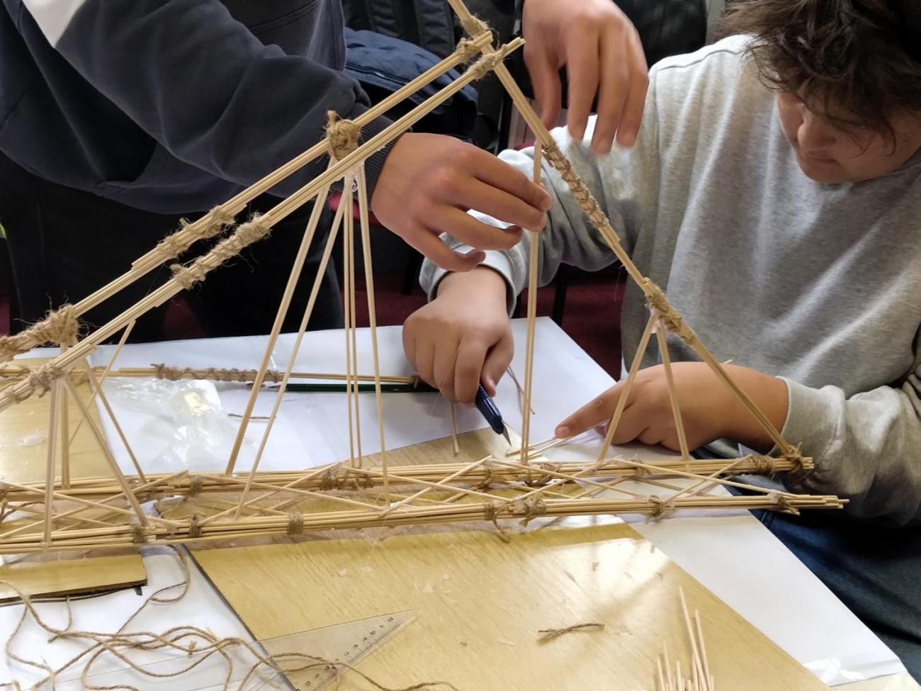 Stavíme mosty ze špejlí