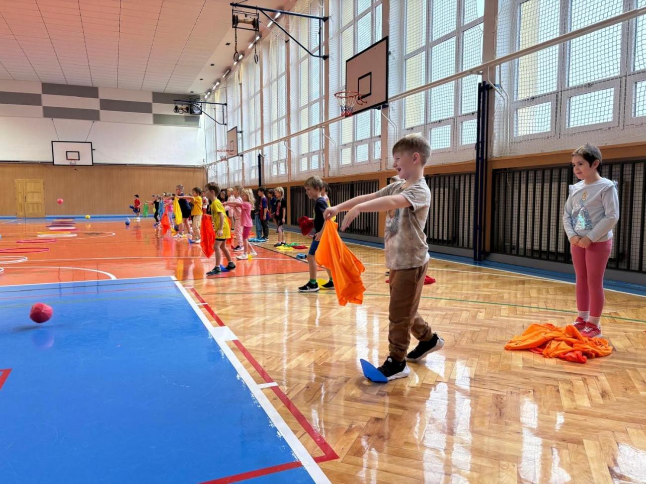 Halloweenská tělesná výchova  1.A a 1.B