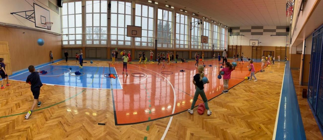 Halloweenská tělesná výchova  1.A a 1.B