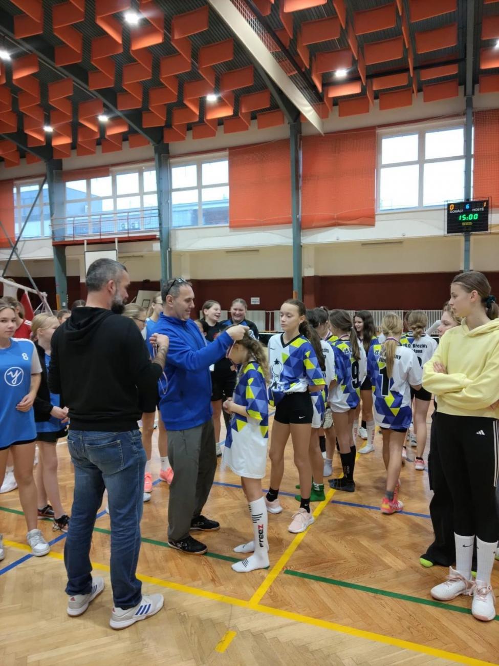 Florbal mladší žákyně - 2. místo v krajském kole