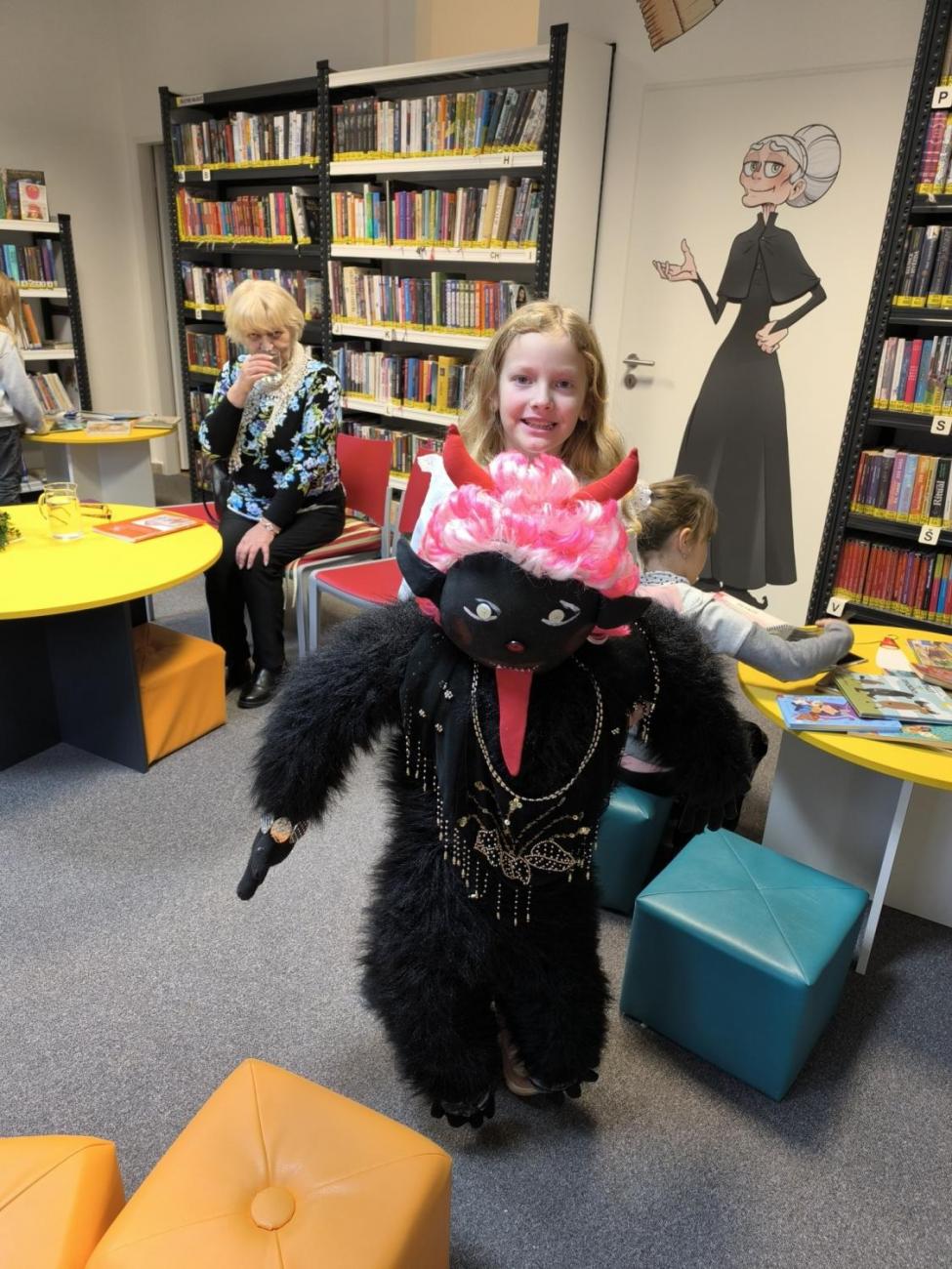 Knihovna - autorské čtení 2.A a 2.B