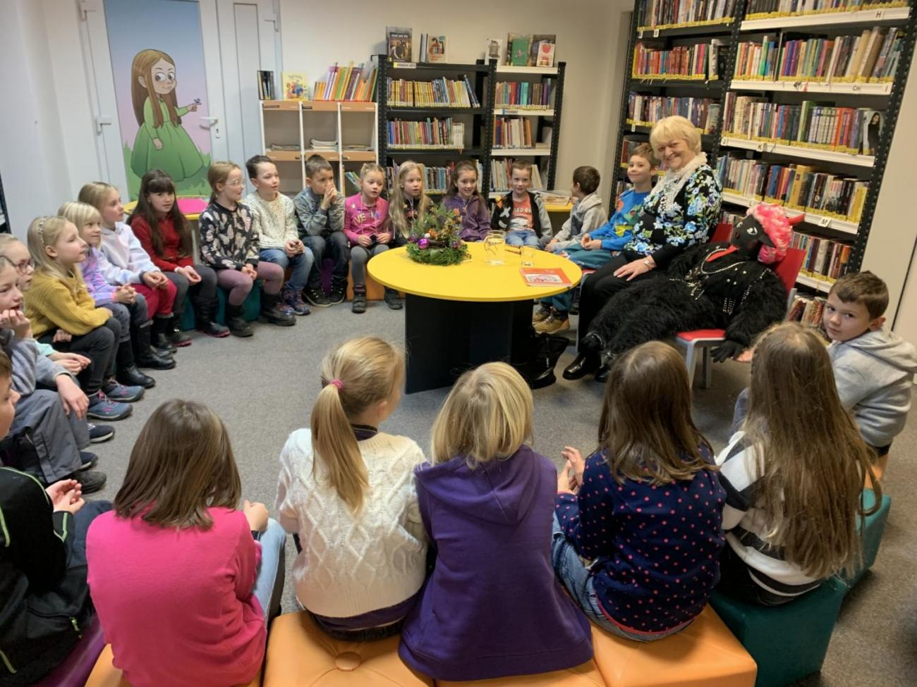 Knihovna - autorské čtení 2.A a 2.B