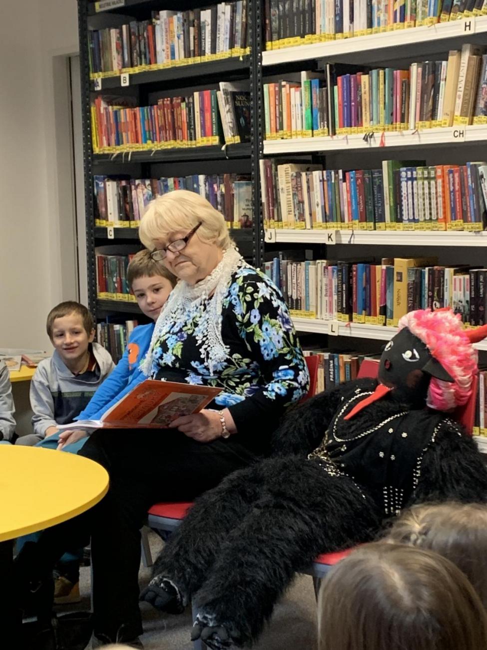 Knihovna - autorské čtení 2.A a 2.B