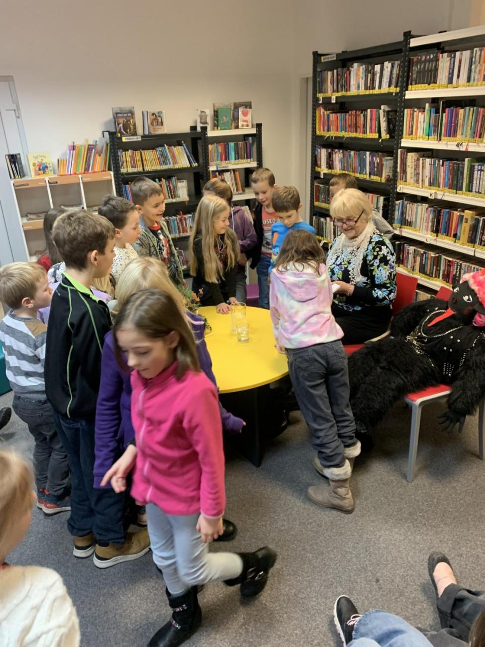 Knihovna - autorské čtení 2.A a 2.B