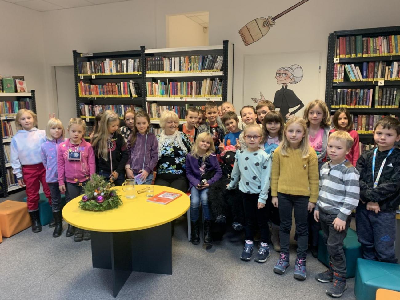 Knihovna - autorské čtení 2.A a 2.B