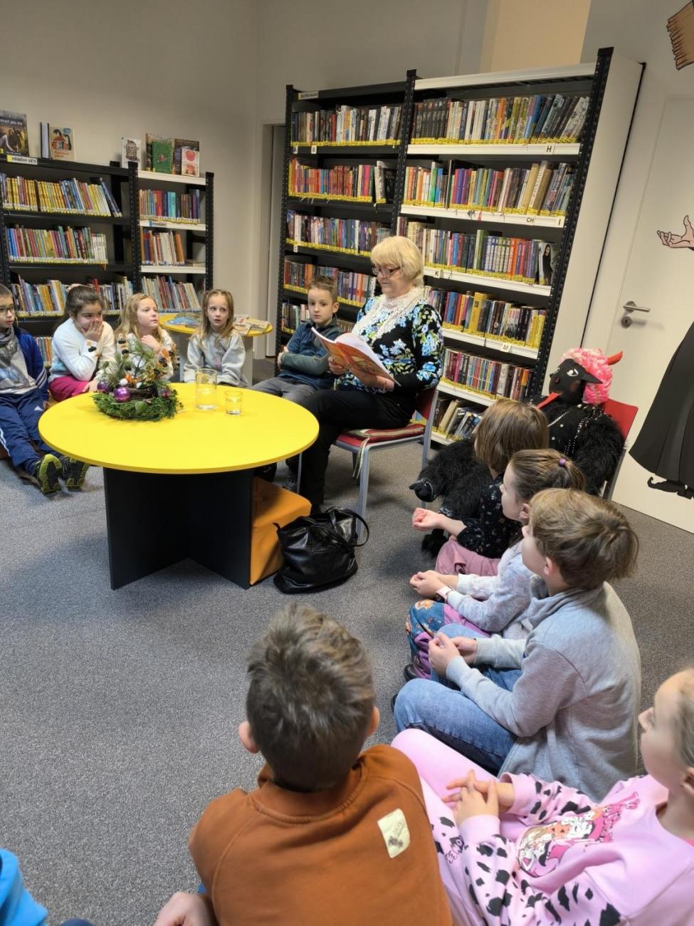 Knihovna - autorské čtení 2.A a 2.B