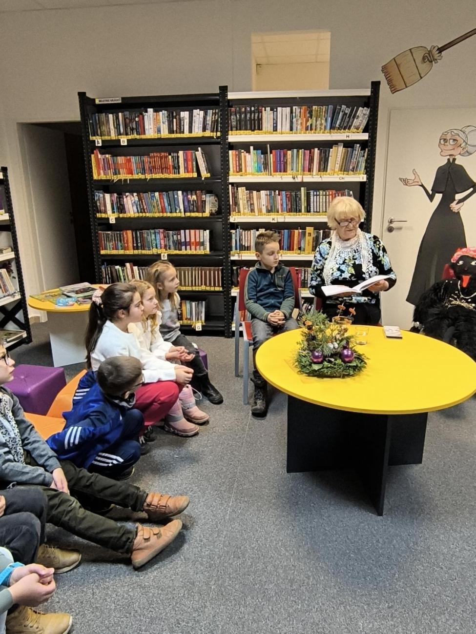 Knihovna - autorské čtení 2.A a 2.B