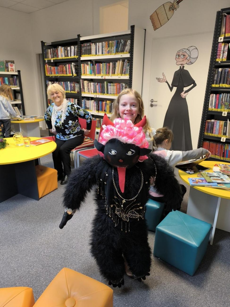 Knihovna - autorské čtení 2.A a 2.B