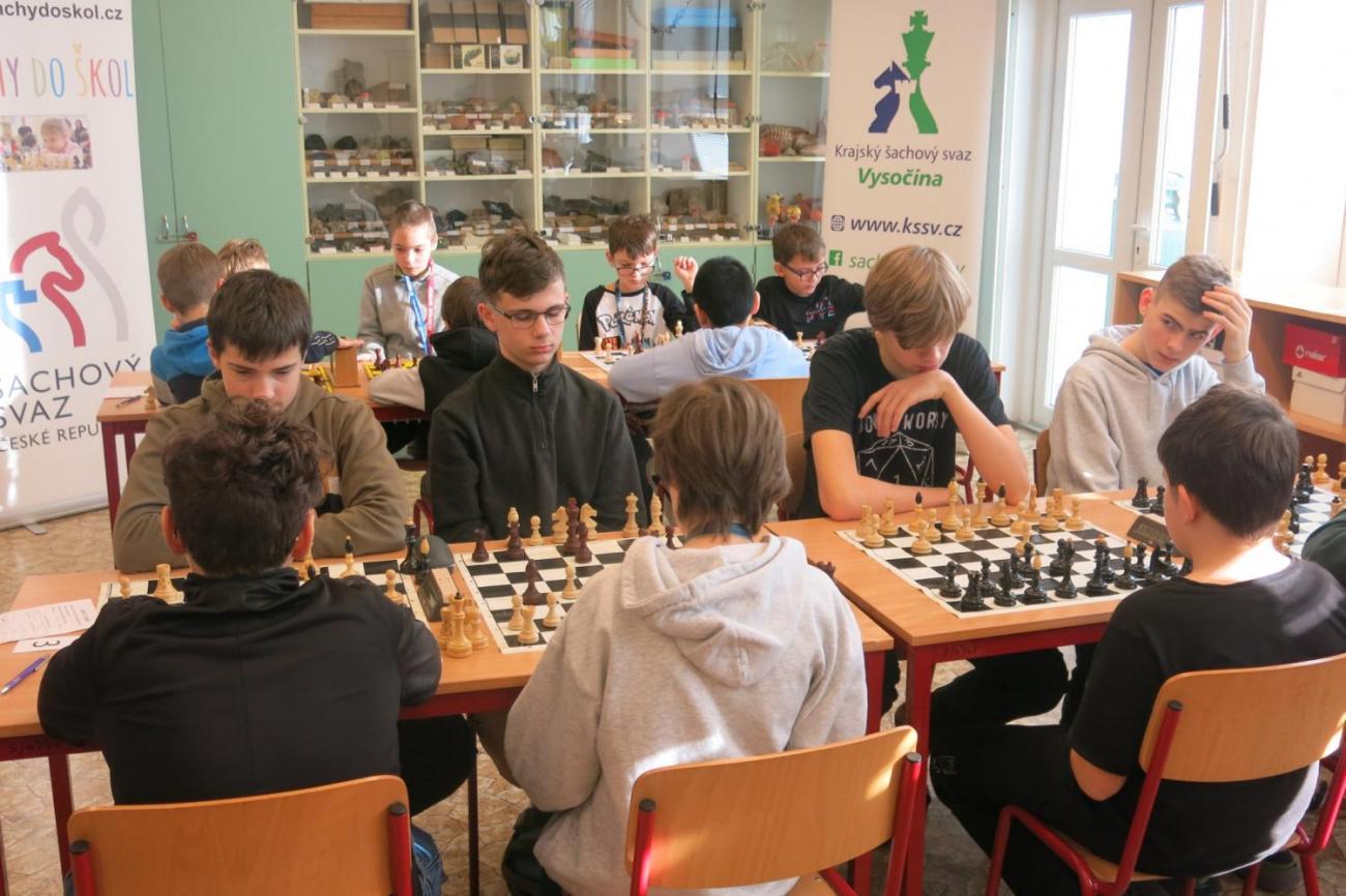 Okresní přebor školních týmů v šachu ve školním roce 2024/2025