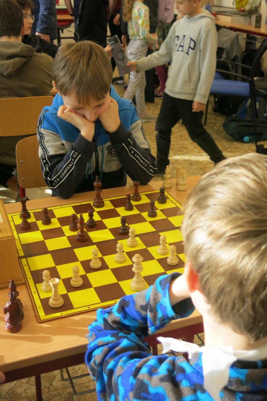 Okresní přebor školních týmů v šachu ve školním roce 2024/2025