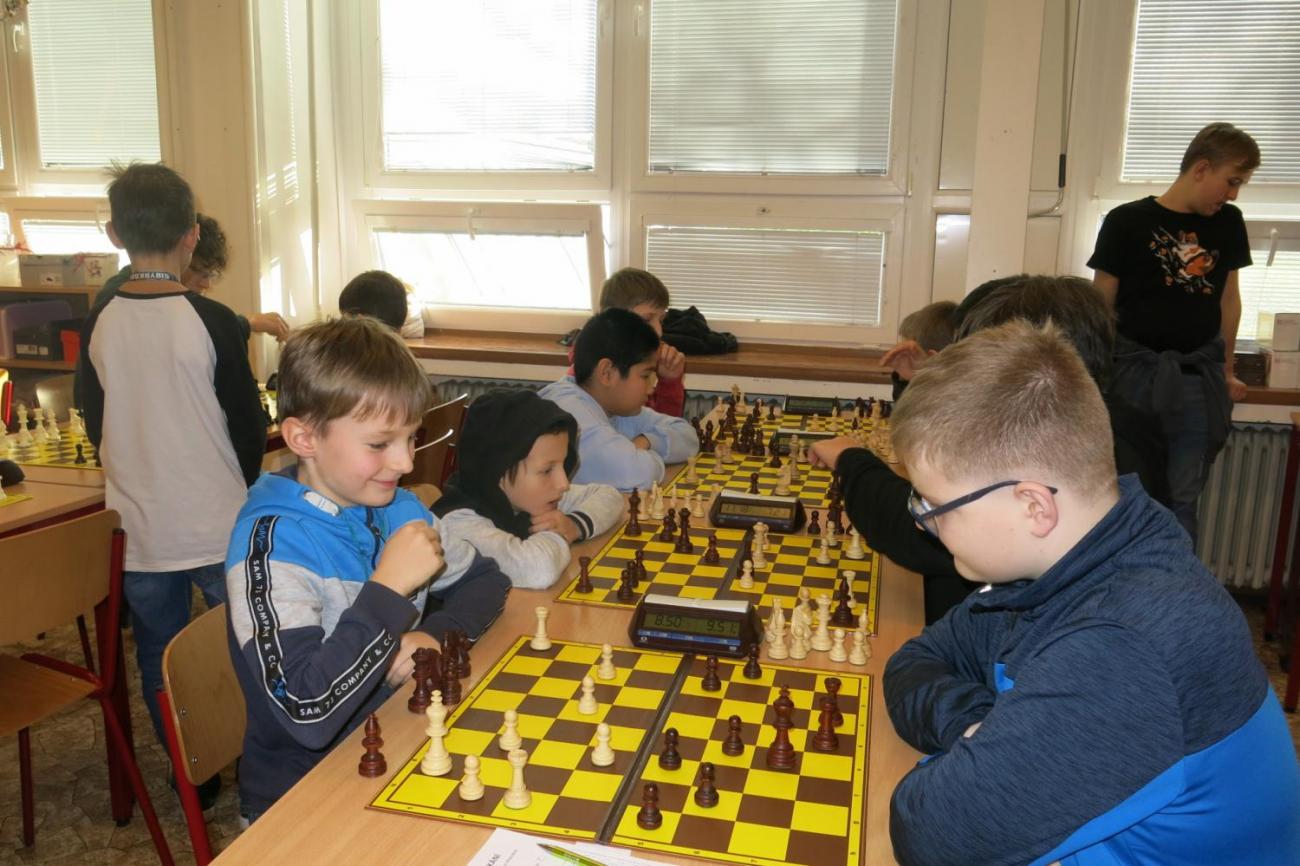 Okresní přebor školních týmů v šachu ve školním roce 2024/2025