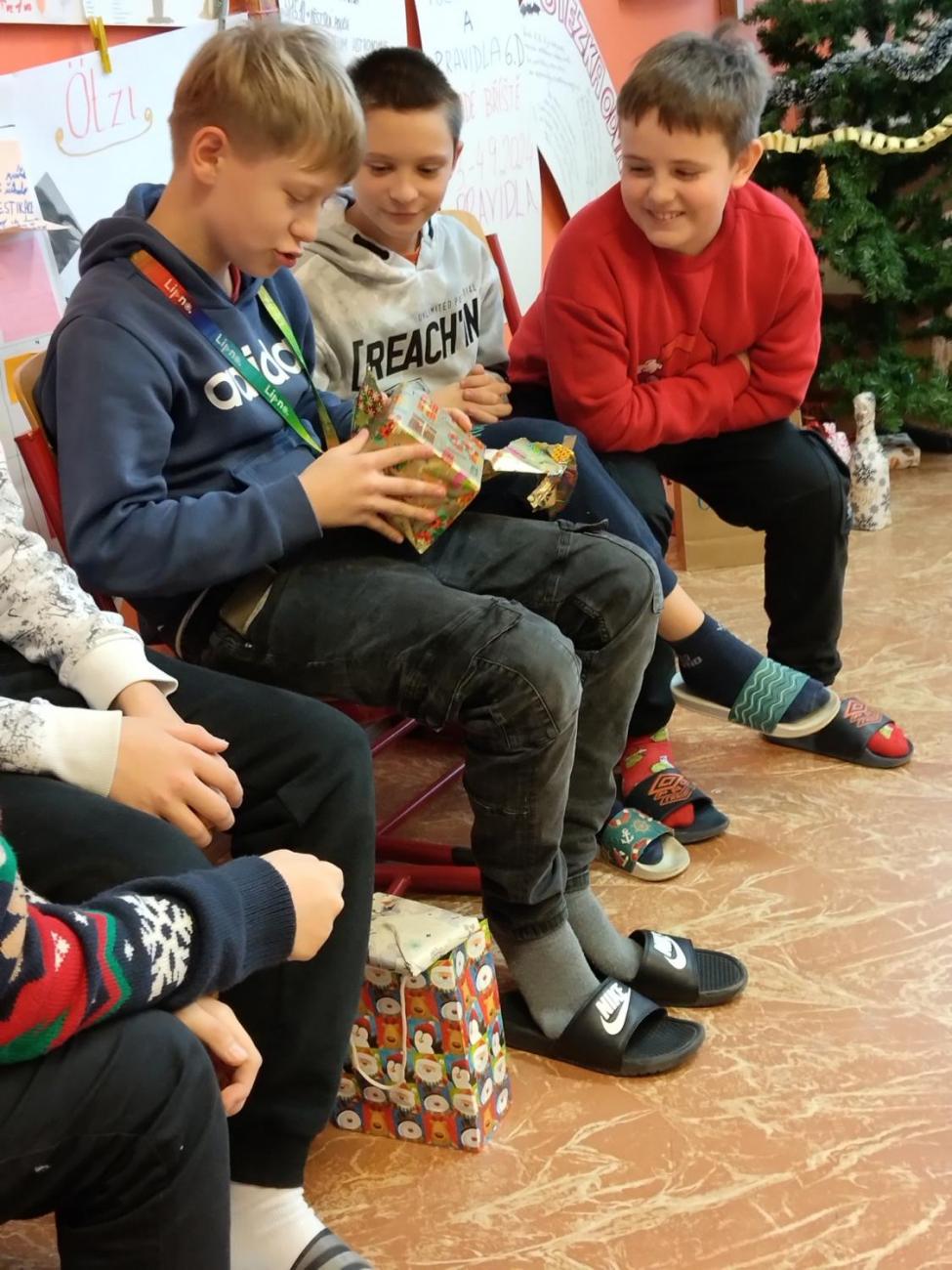 Vánoční besídka, 6.D
