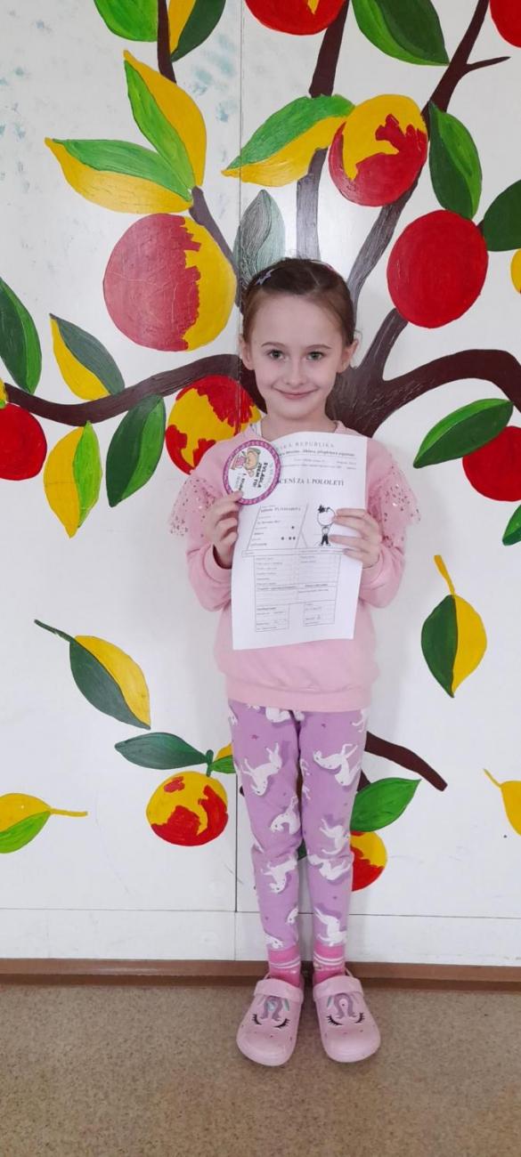 Pololetní vysvědčení prvňáčků - 1. A, B, C