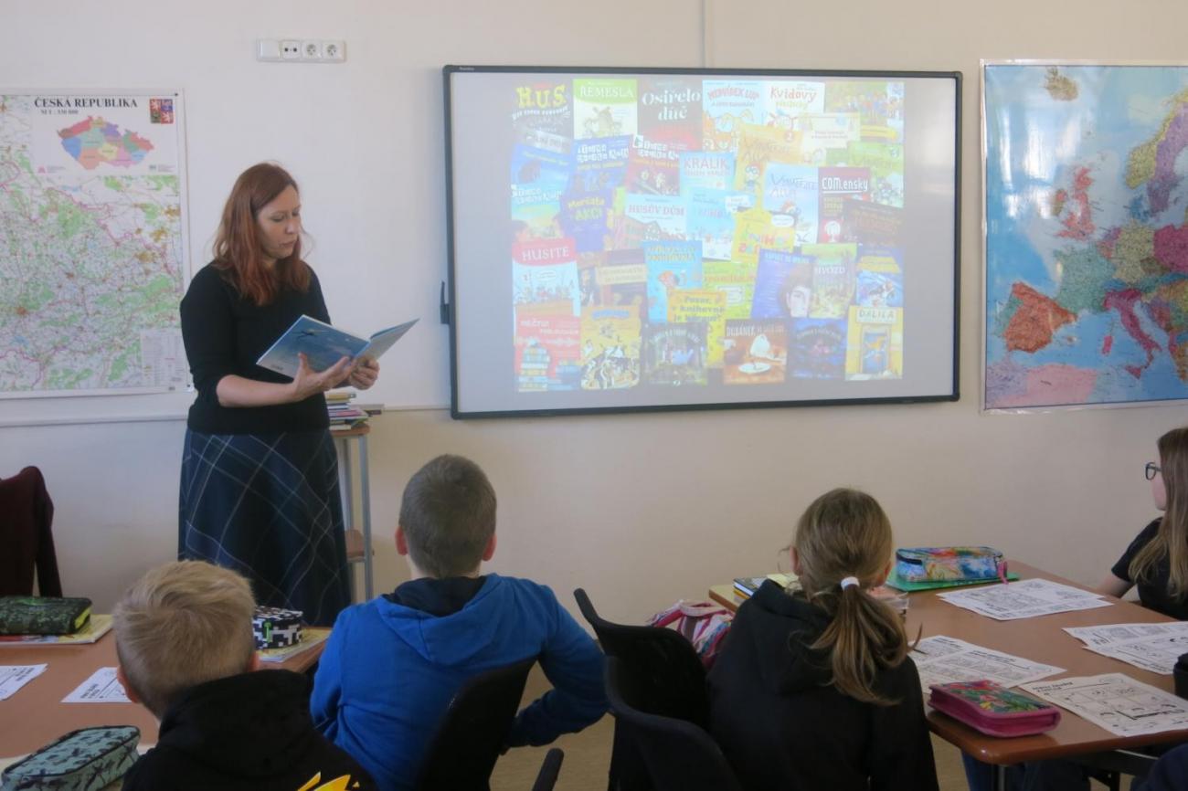 Beseda se spisovatelkou Klárou Smolíkovou – Mluvíme v bublinách