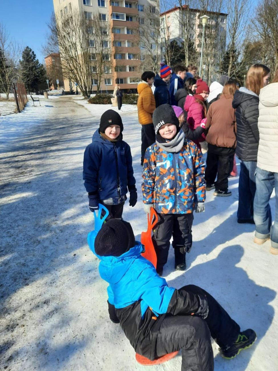 1.C – Sněhové radovánky s deváťáky