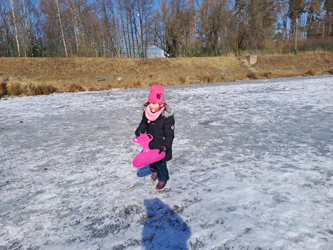 1.C – Sněhové radovánky s deváťáky