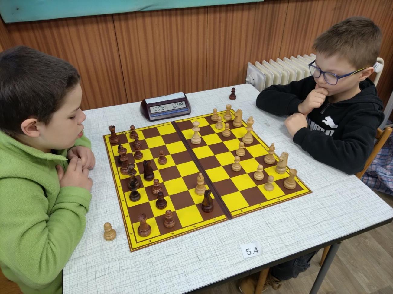 Šachy – krajské kolo, 2. místo