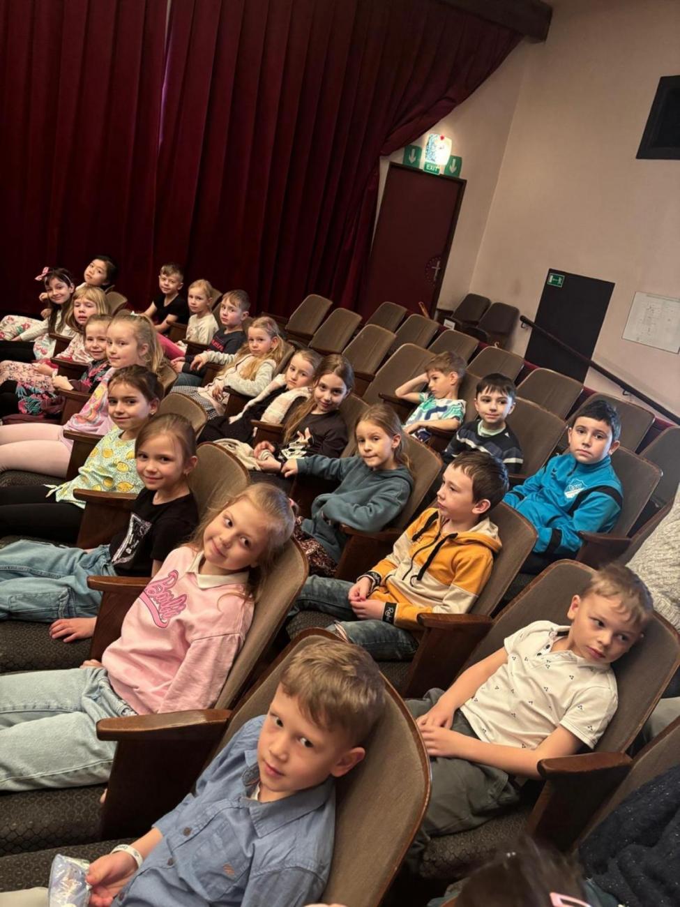 Prvňáčci v Divadle Na Kopečku