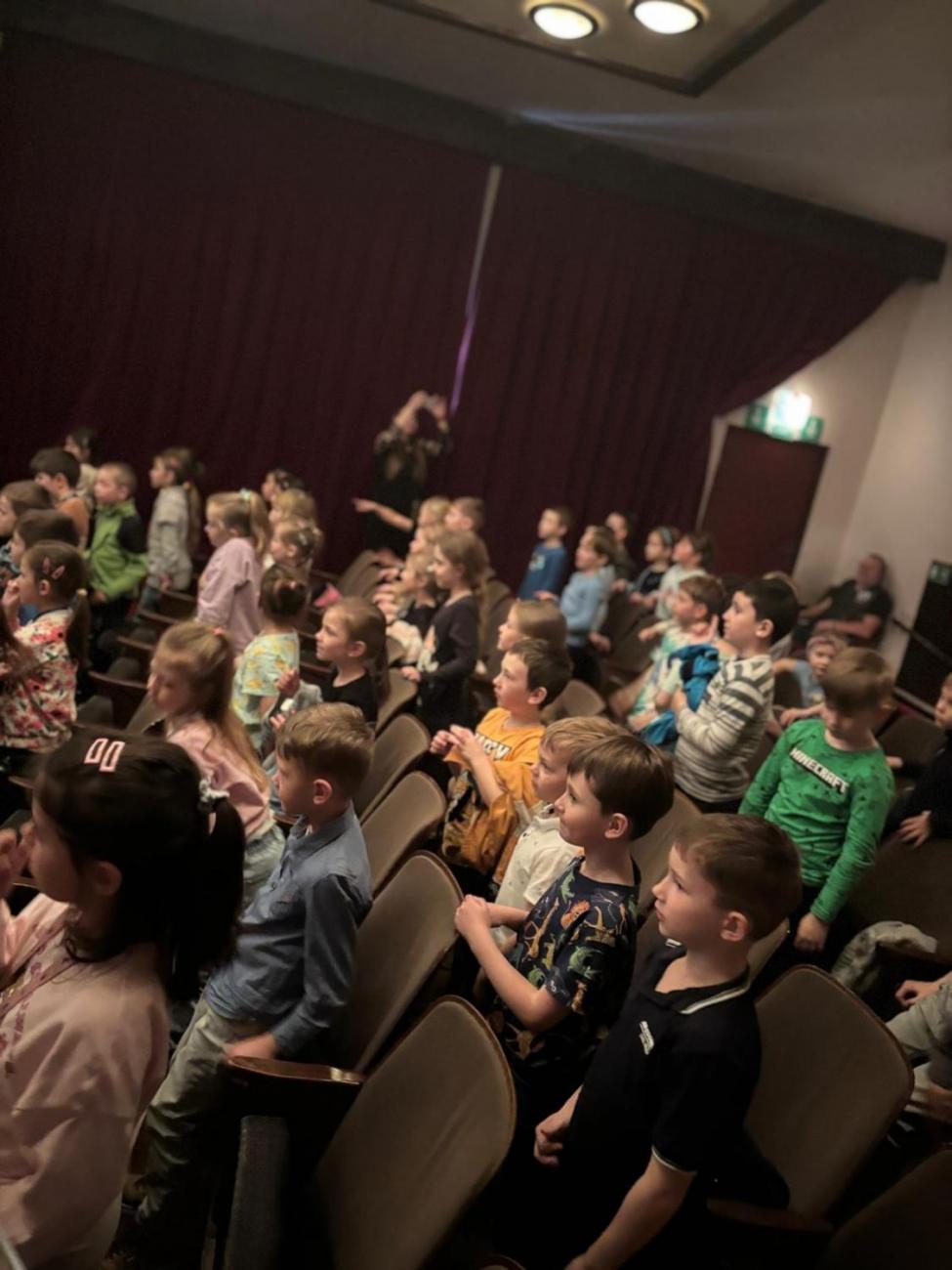 Prvňáčci v Divadle Na Kopečku