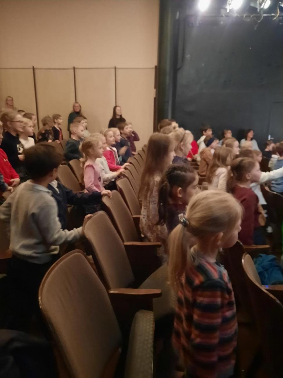 Prvňáčci v Divadle Na Kopečku