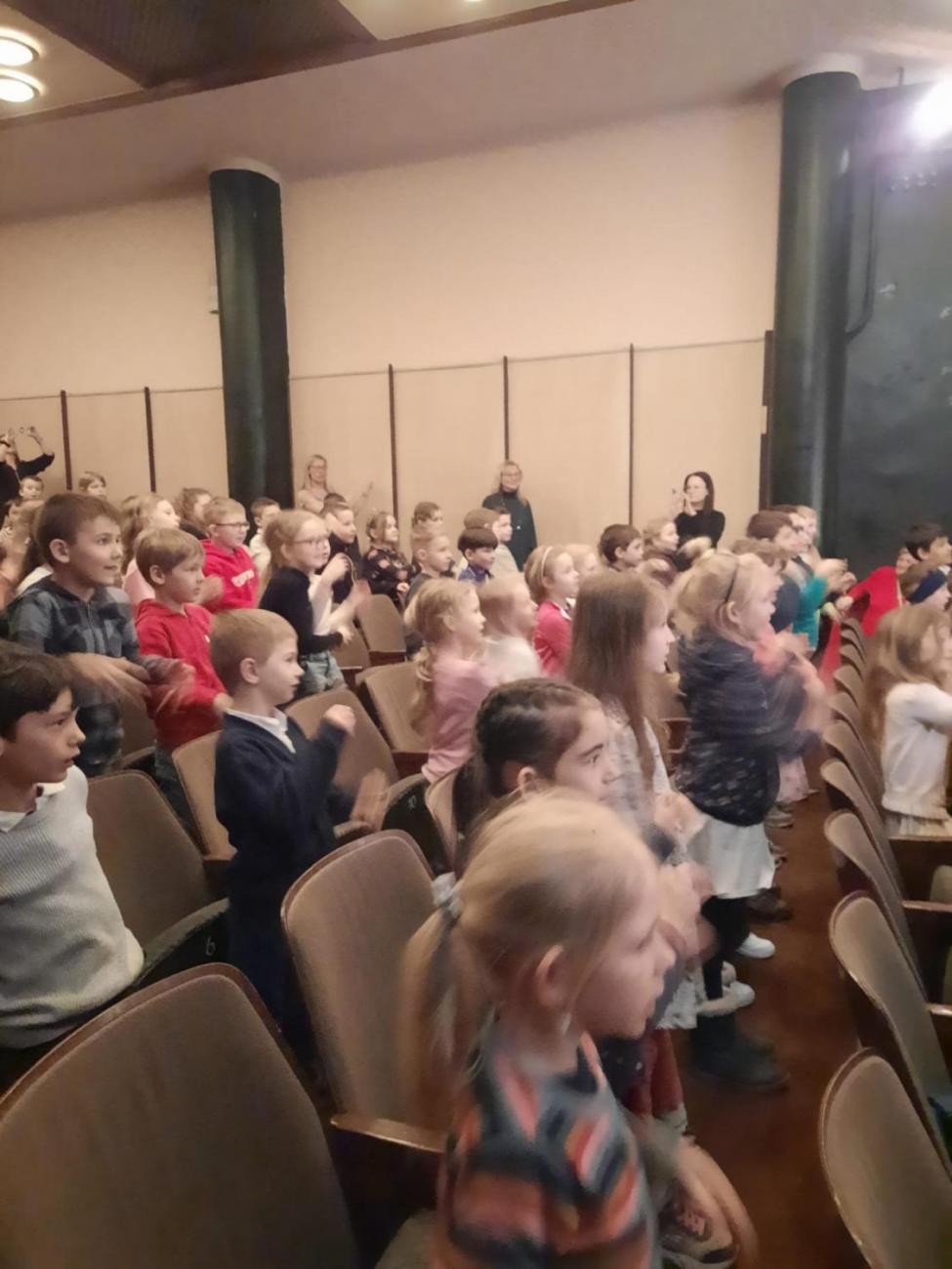 Prvňáčci v Divadle Na Kopečku