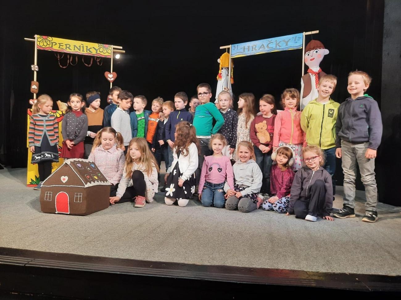 Prvňáčci v Divadle Na Kopečku
