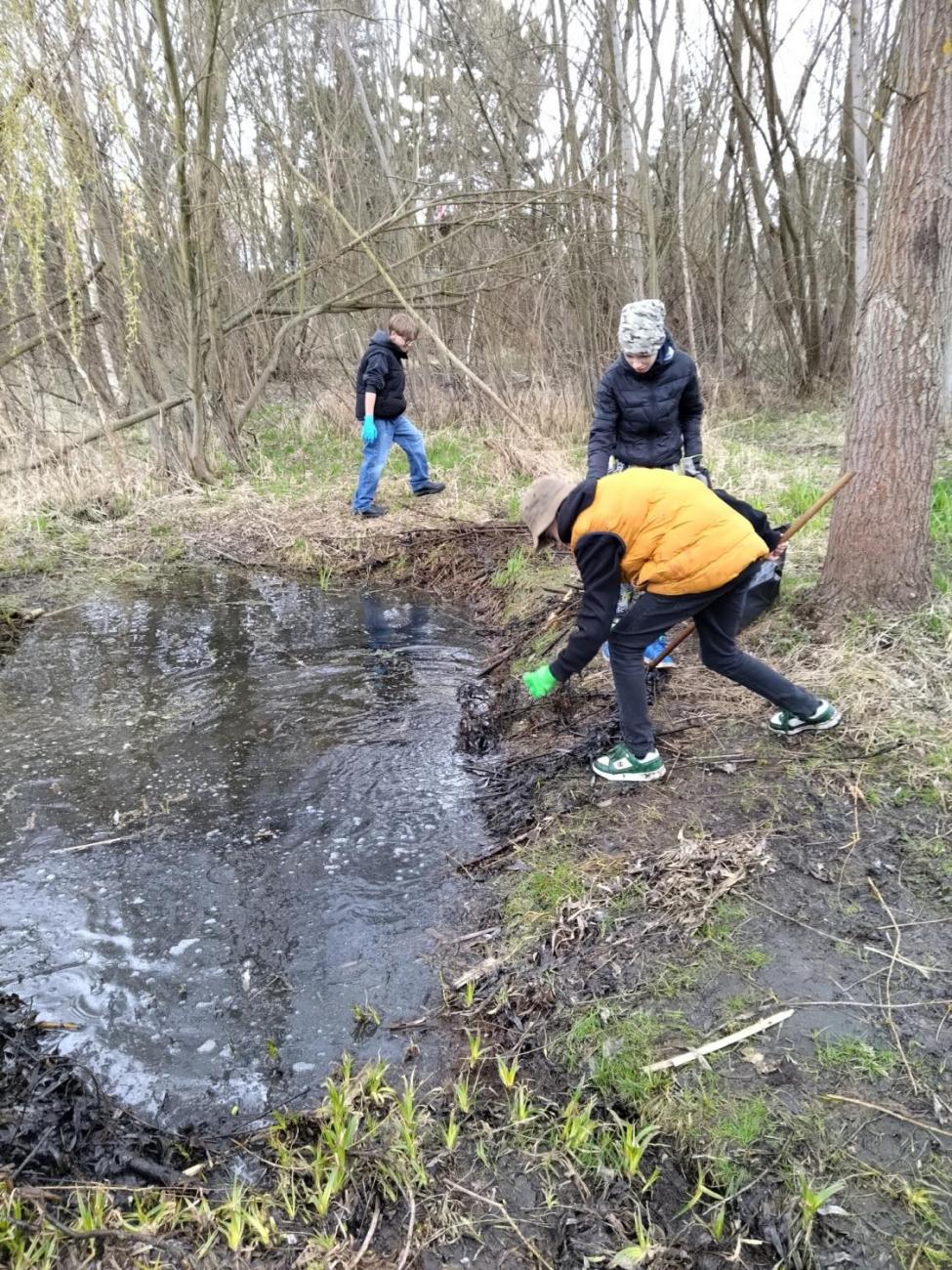 Žáci naší školy opět pomáhali přírodě v rámci akce Čistá Vysočina
