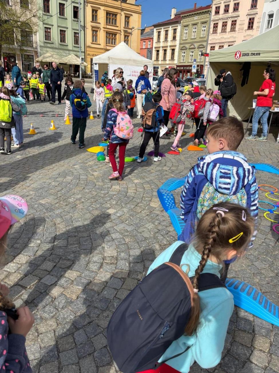 Den Země  1.B a 1.C