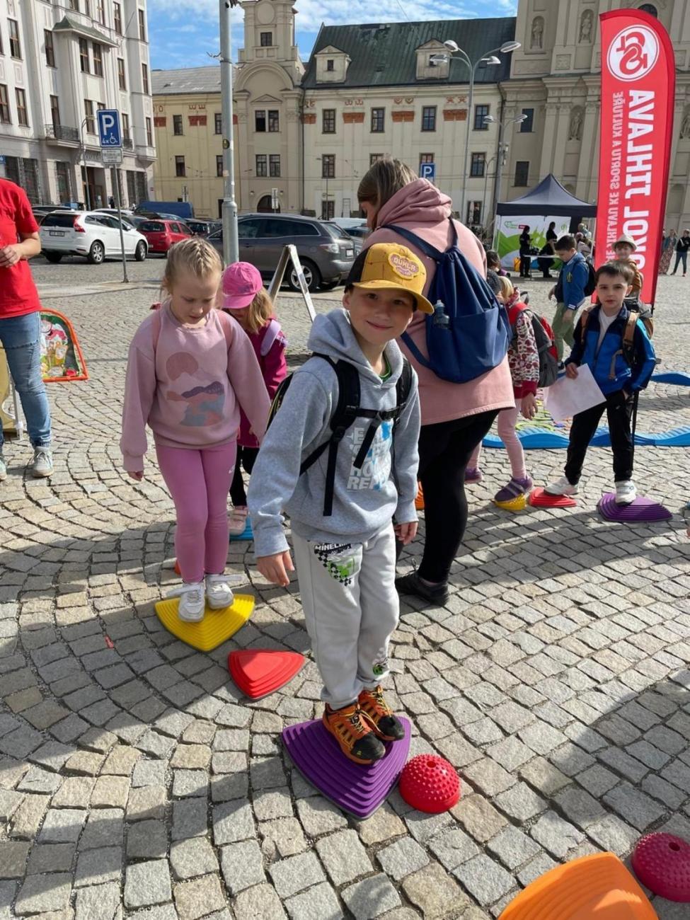 Den Země  1.B a 1.C