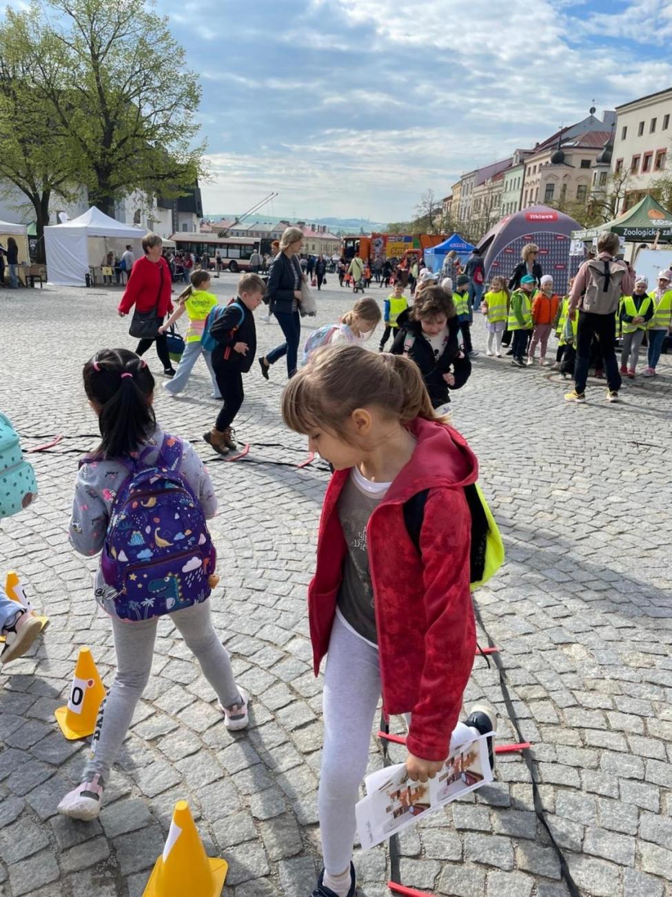 Den Země  1.B a 1.C