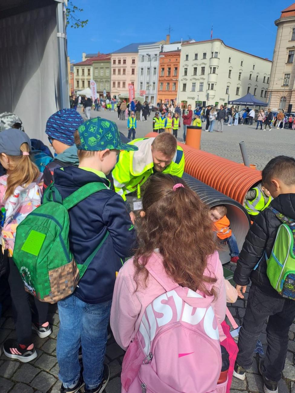 Den Země  1.B a 1.C