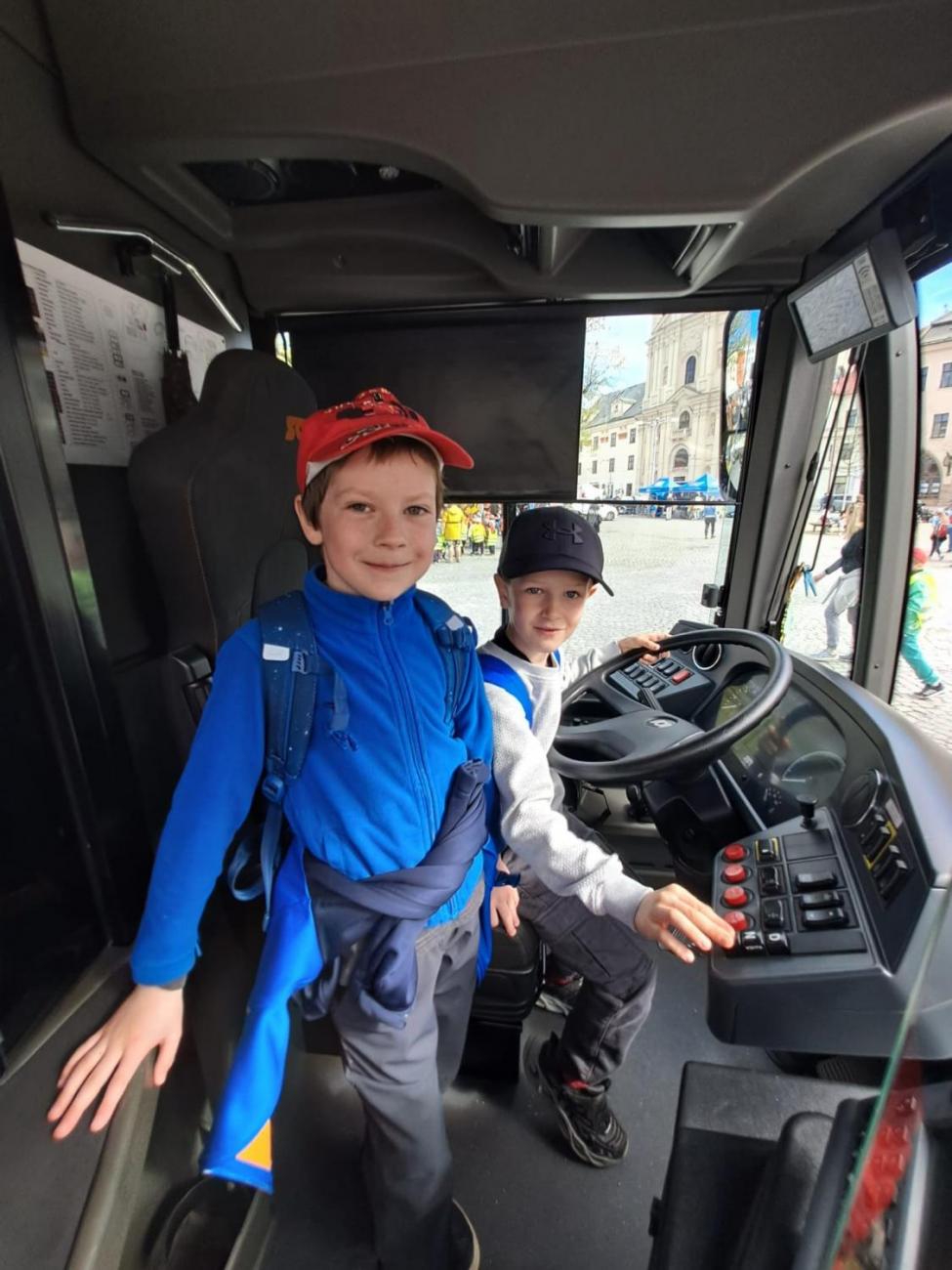 Den Země  1.B a 1.C