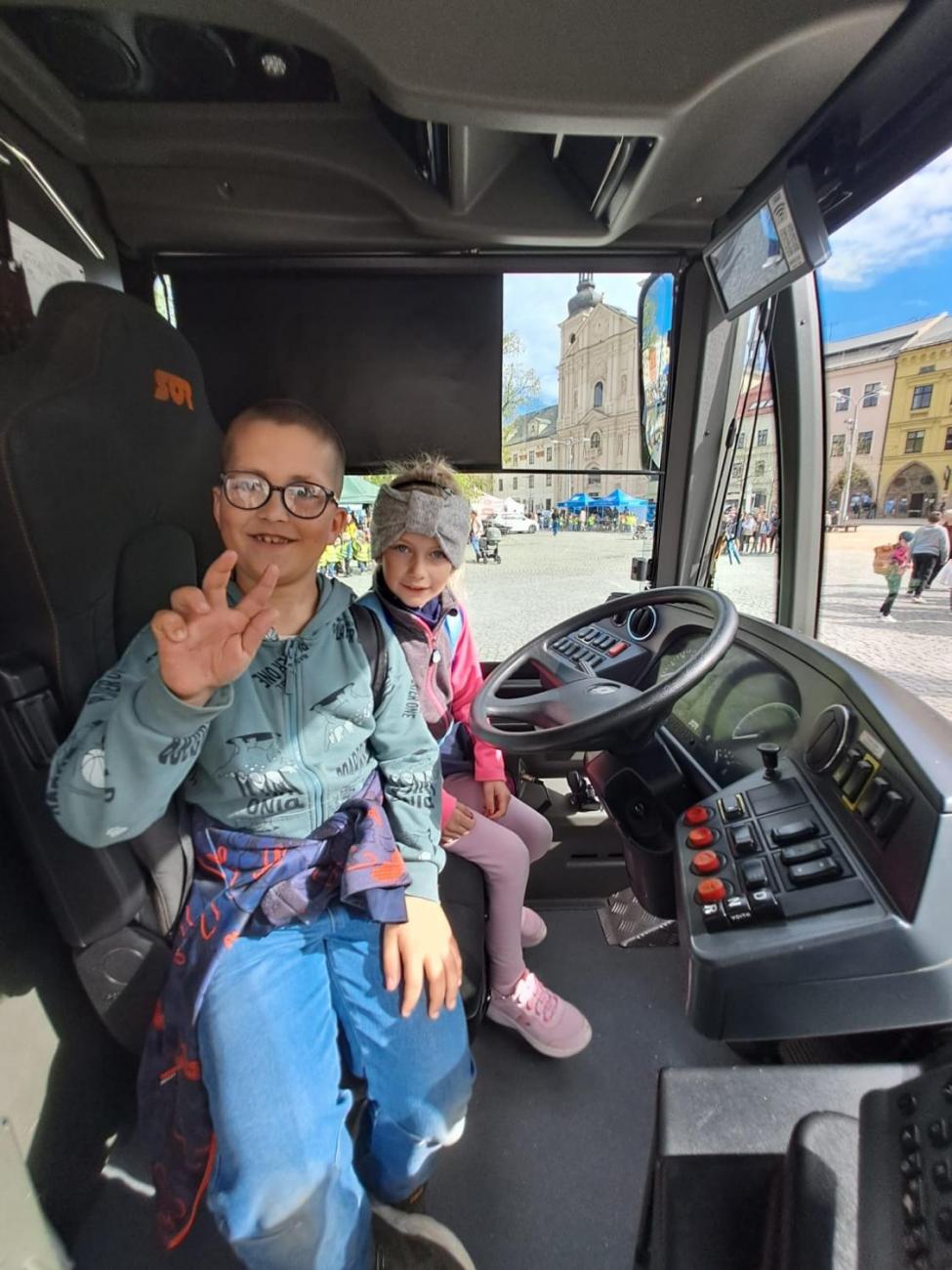 Den Země  1.B a 1.C